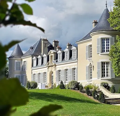 chateau small